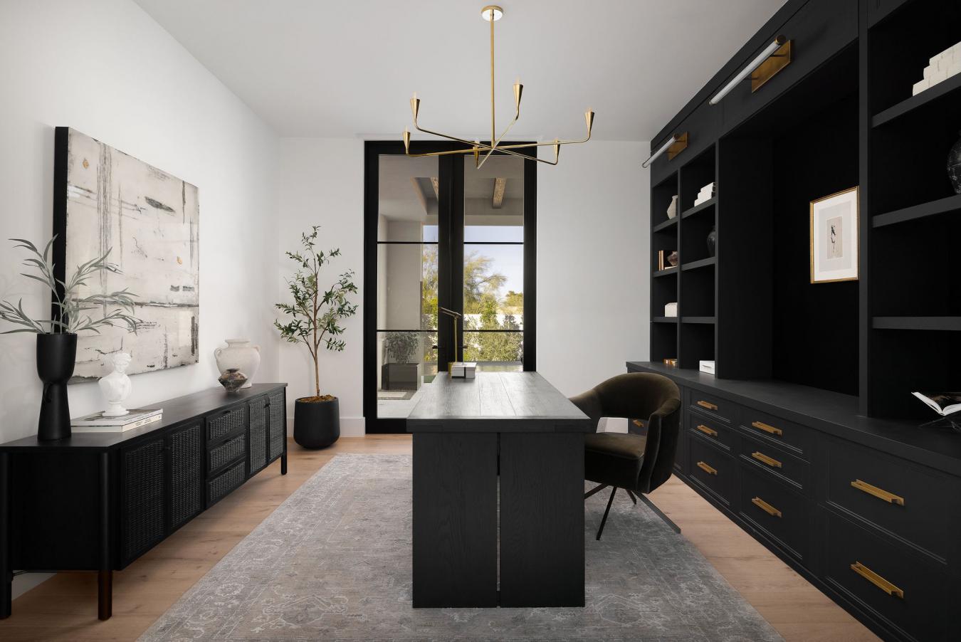 Paradise Valley, Arizona, 85253, United States, 5 Bedrooms Bedrooms, ,4 BathroomsBathrooms,Residential,For Sale,1945137