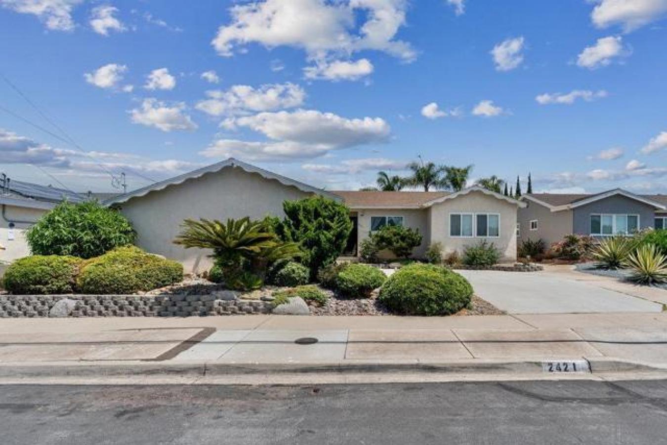 San Diego, San Diego, 92123, United States, 4 Bedrooms Bedrooms, ,2 BathroomsBathrooms,Residential,For Sale,1945136