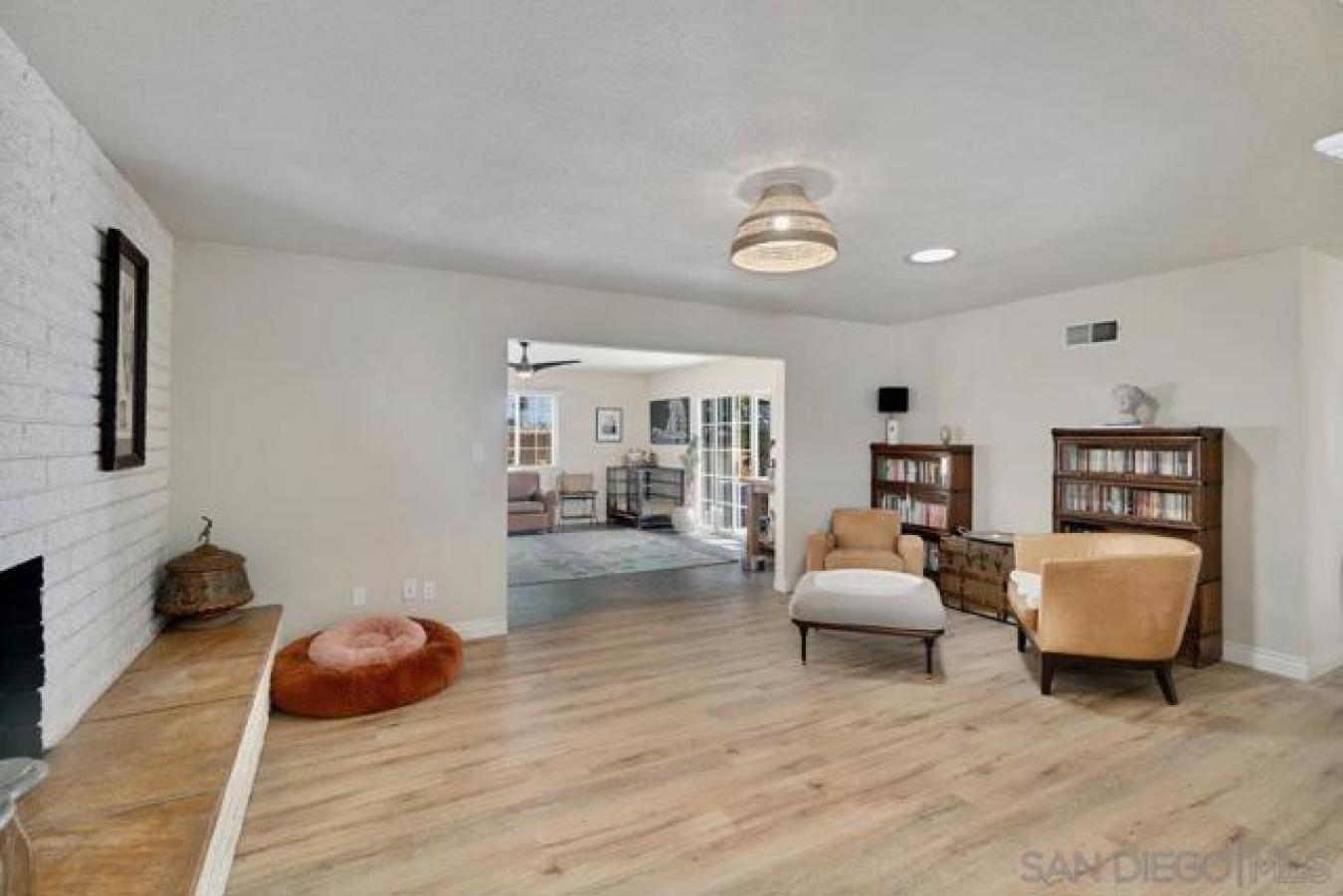 San Diego, San Diego, 92123, United States, 4 Bedrooms Bedrooms, ,2 BathroomsBathrooms,Residential,For Sale,1945136