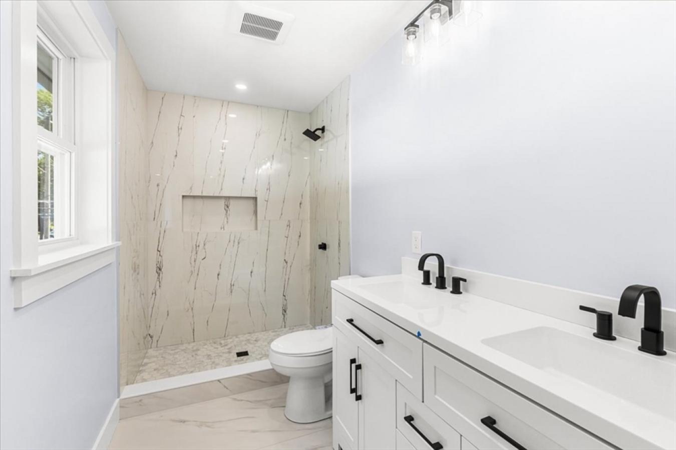 Boston, Suffolk, 02131, United States, 3 Bedrooms Bedrooms, ,-1 BathroomBathrooms,Residential,For Sale,1945132