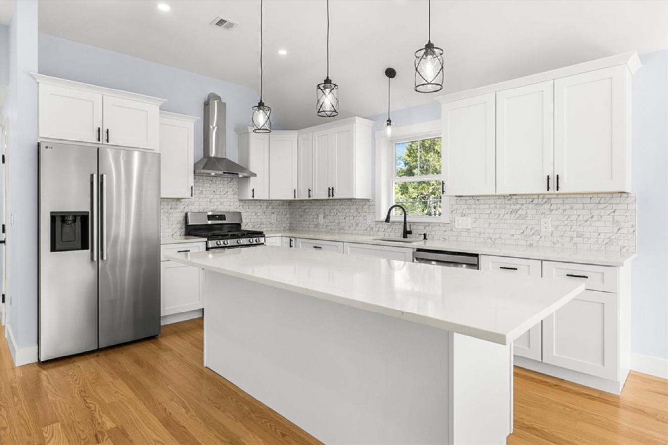 Boston, Suffolk, 02136, United States, 3 Bedrooms Bedrooms, ,2 BathroomsBathrooms,Residential,For Sale,1945131