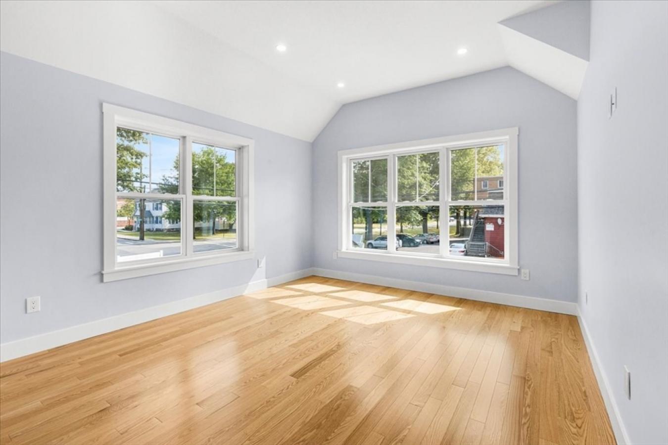 Boston, Suffolk, 02136, United States, 3 Bedrooms Bedrooms, ,2 BathroomsBathrooms,Residential,For Sale,1945130