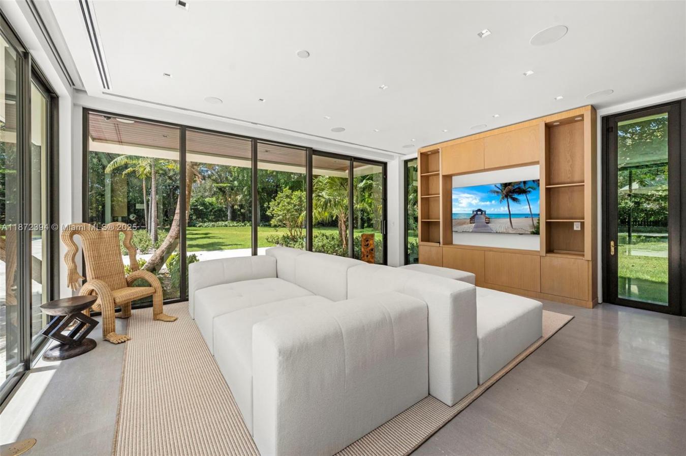 Coral Gables, Florida, 33156, United States, 7 Bedrooms Bedrooms, ,7 BathroomsBathrooms,Residential,For Sale,1945293