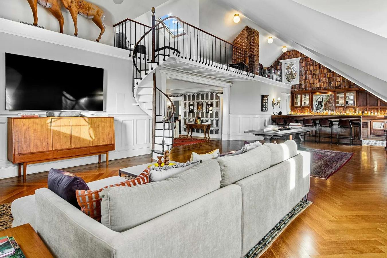Prospect Park South, New York, 11226, United States, 9 Bedrooms Bedrooms, ,7 BathroomsBathrooms,Residential,For Sale,1945127