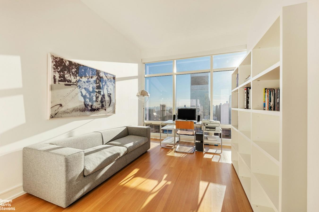 New York, New York, 10022, United States, 3 Bedrooms Bedrooms, ,3 BathroomsBathrooms,Residential,For Sale,1945125