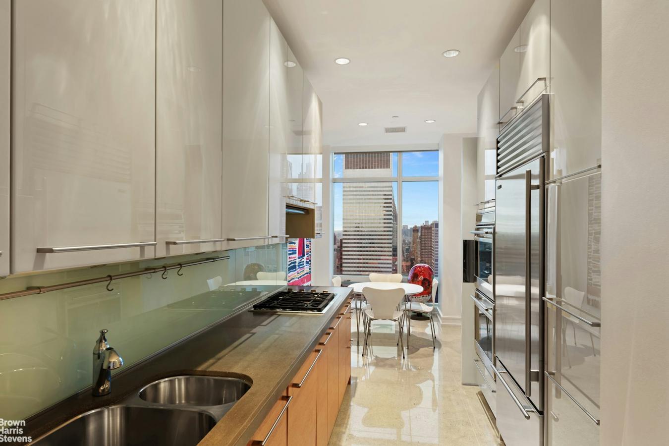 New York, New York, 10022, United States, 3 Bedrooms Bedrooms, ,3 BathroomsBathrooms,Residential,For Sale,1945125