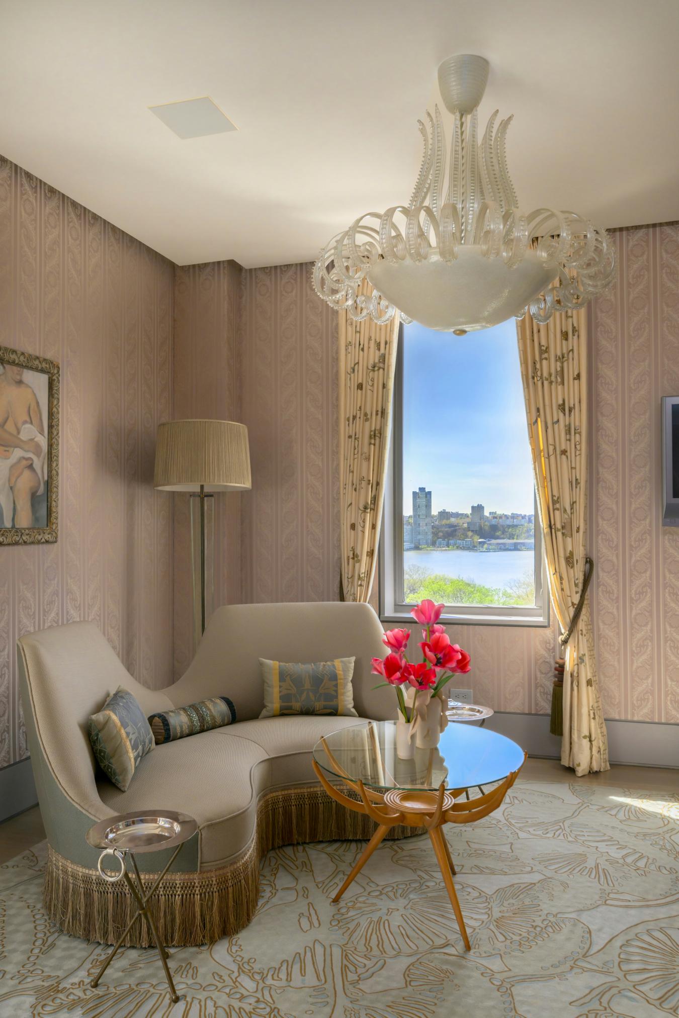 New York, New York, 10024, United States, 5 Bedrooms Bedrooms, ,3 BathroomsBathrooms,Residential,For Sale,1945126