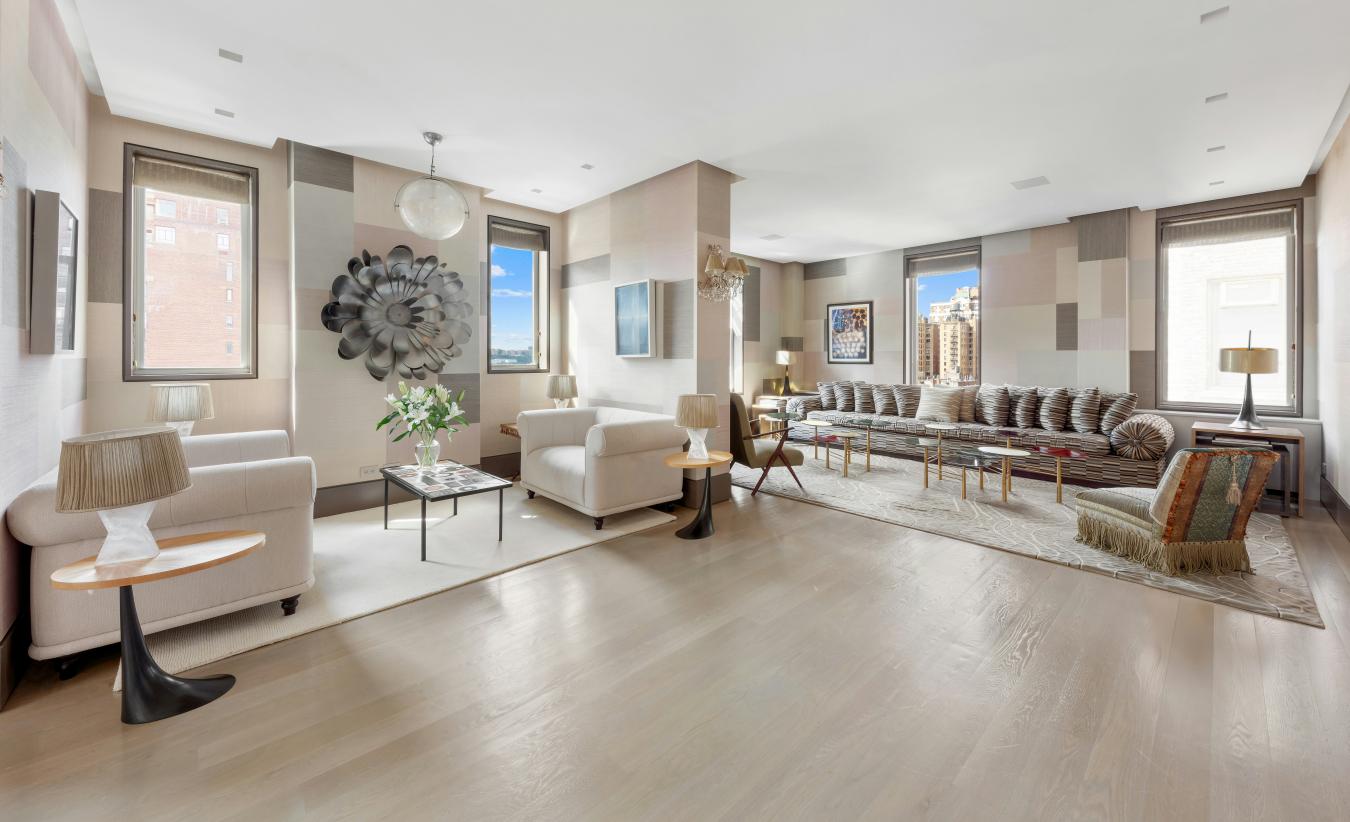 New York, New York, 10024, United States, 5 Bedrooms Bedrooms, ,3 BathroomsBathrooms,Residential,For Sale,1945126