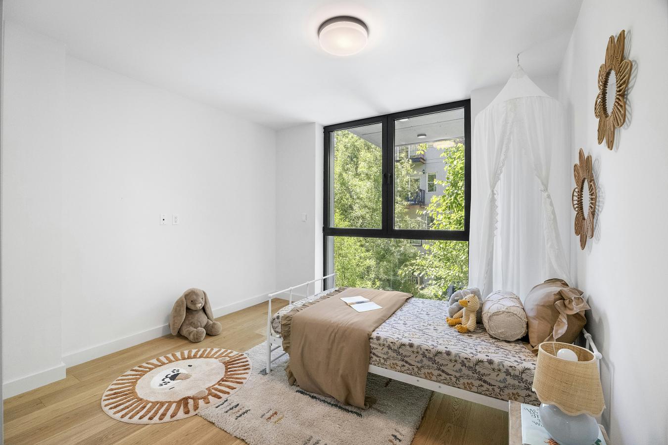 South Harlem, New York, 10027, United States, 4 Bedrooms Bedrooms, ,3 BathroomsBathrooms,Residential,For Sale,1992507