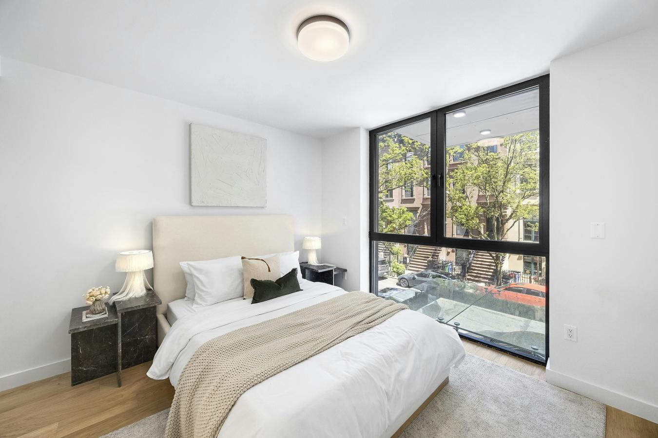 South Harlem, New York, 10027, United States, 4 Bedrooms Bedrooms, ,3 BathroomsBathrooms,Residential,For Sale,1992507