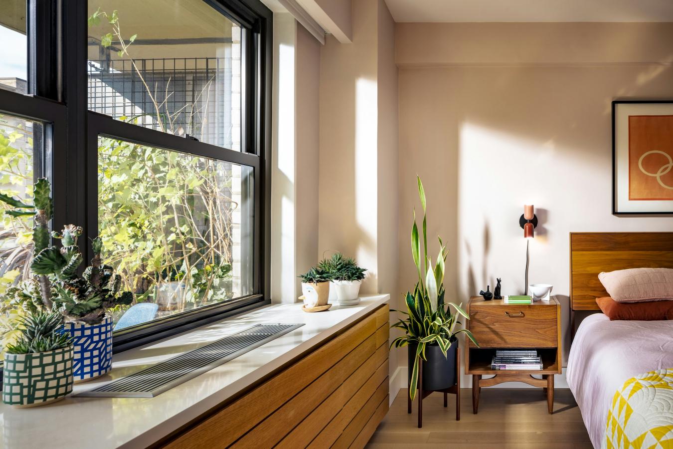 New York, New York, 10023, United States, 1 Bedroom Bedrooms, ,1 BathroomBathrooms,Residential,For Sale,1952702