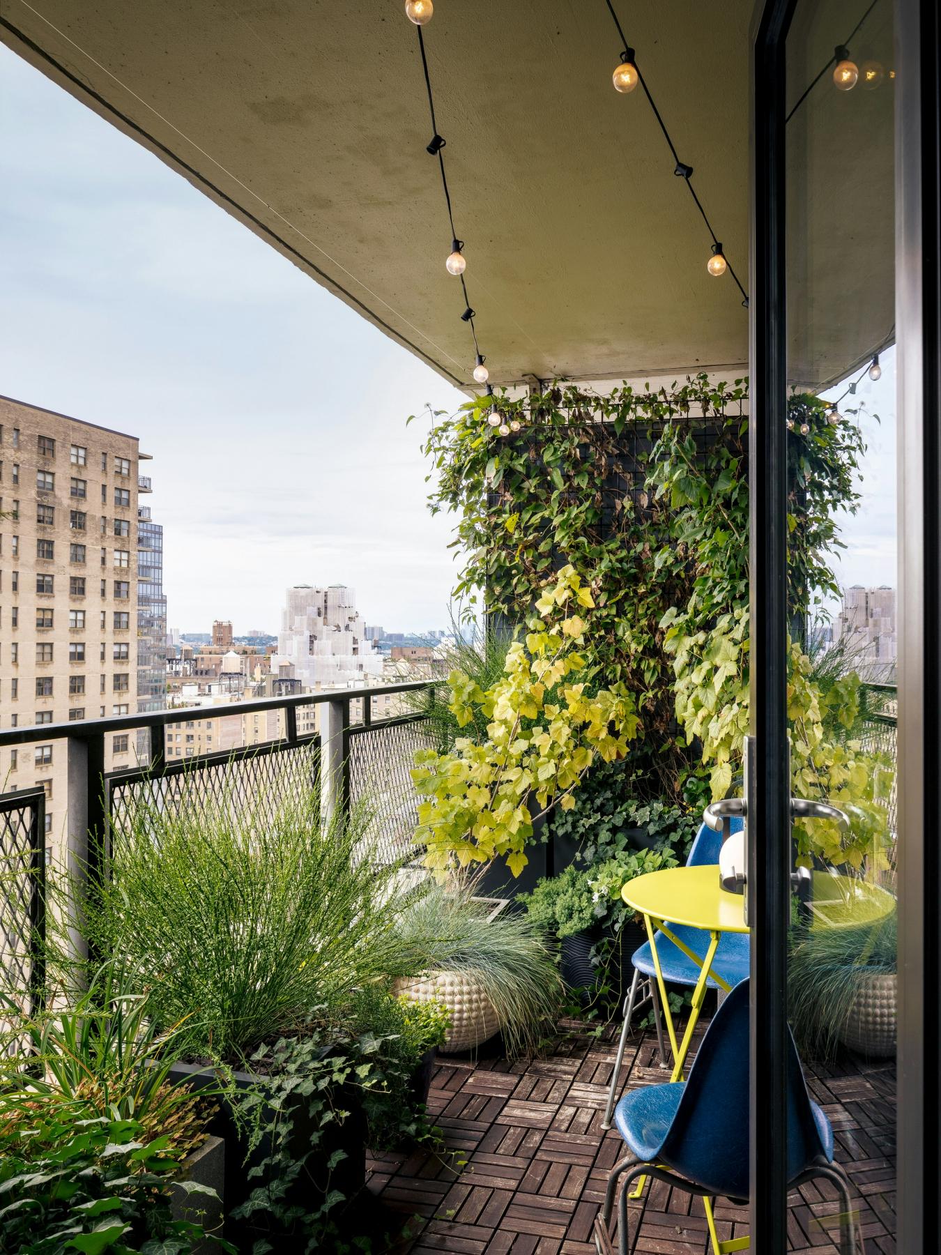 New York, New York, 10023, United States, 1 Bedroom Bedrooms, ,1 BathroomBathrooms,Residential,For Sale,1952702