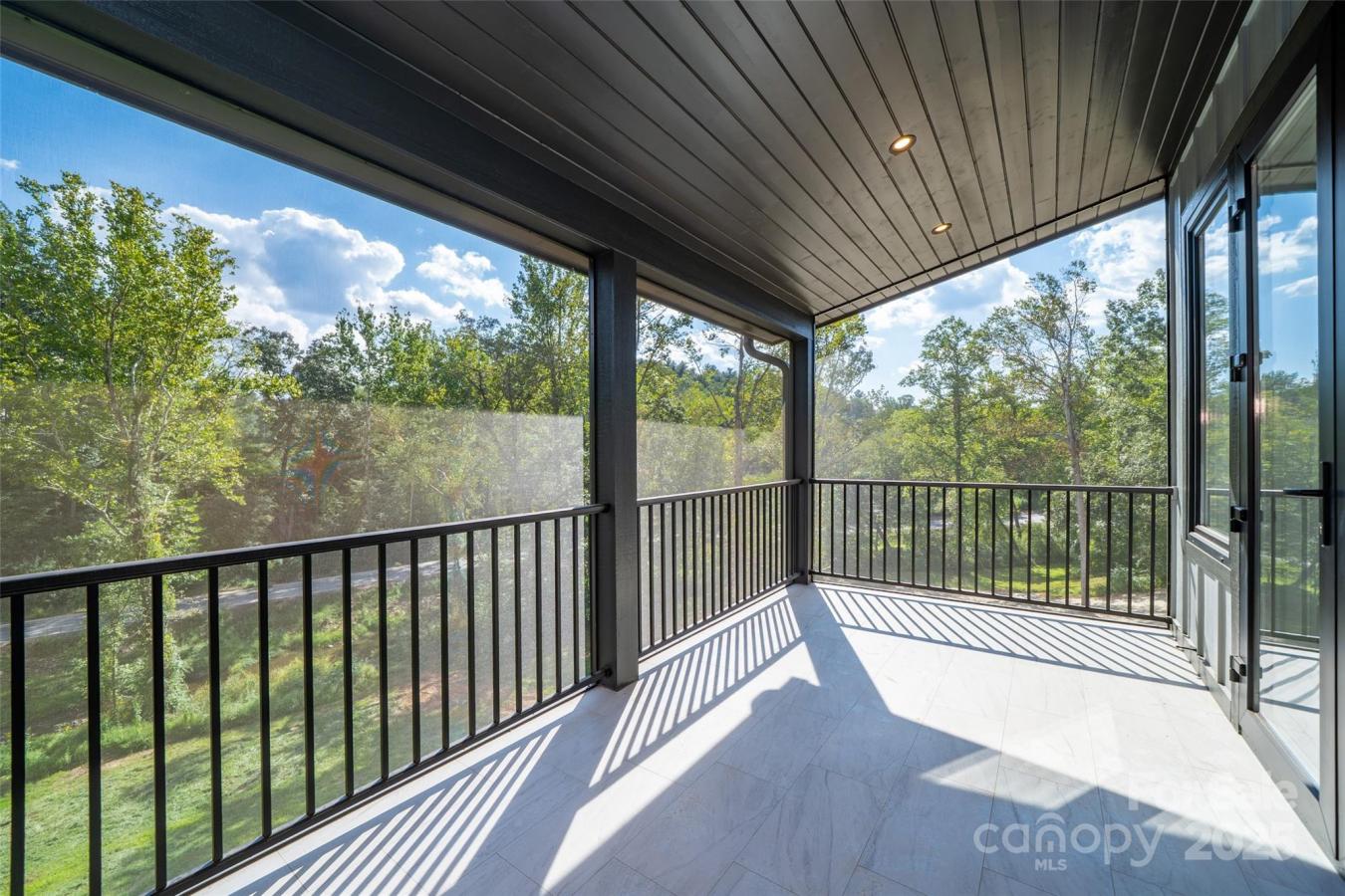 Arden, Buncombe, 28704, United States, 3 Bedrooms Bedrooms, ,2 BathroomsBathrooms,Residential,For Sale,1945291