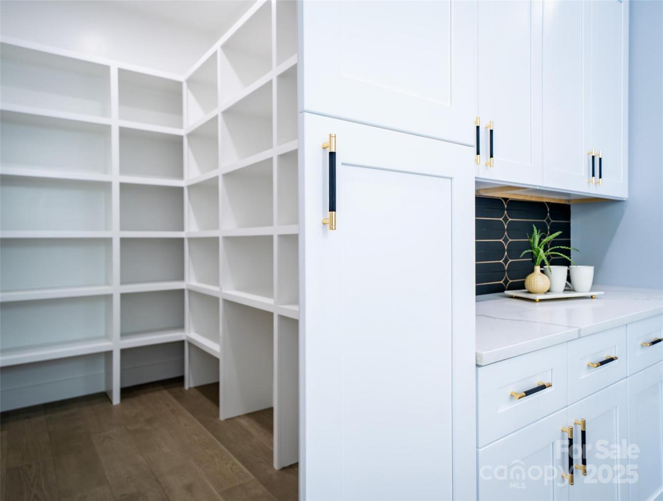 Arden, Buncombe, 28704, United States, 3 Bedrooms Bedrooms, ,2 BathroomsBathrooms,Residential,For Sale,1945291