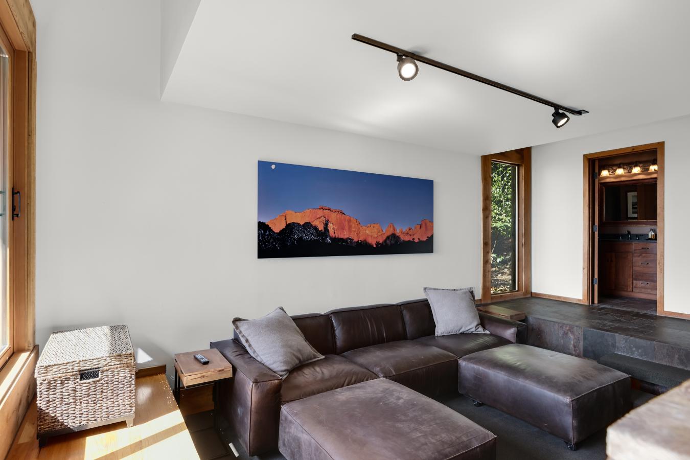 Wildwood, Saint Louis, 63021, United States, 5 Bedrooms Bedrooms, ,4 BathroomsBathrooms,Residential,For Sale,1945290