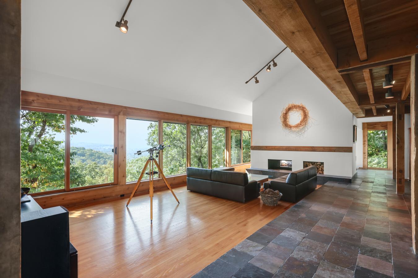 Wildwood, Saint Louis, 63021, United States, 5 Bedrooms Bedrooms, ,4 BathroomsBathrooms,Residential,For Sale,1945290