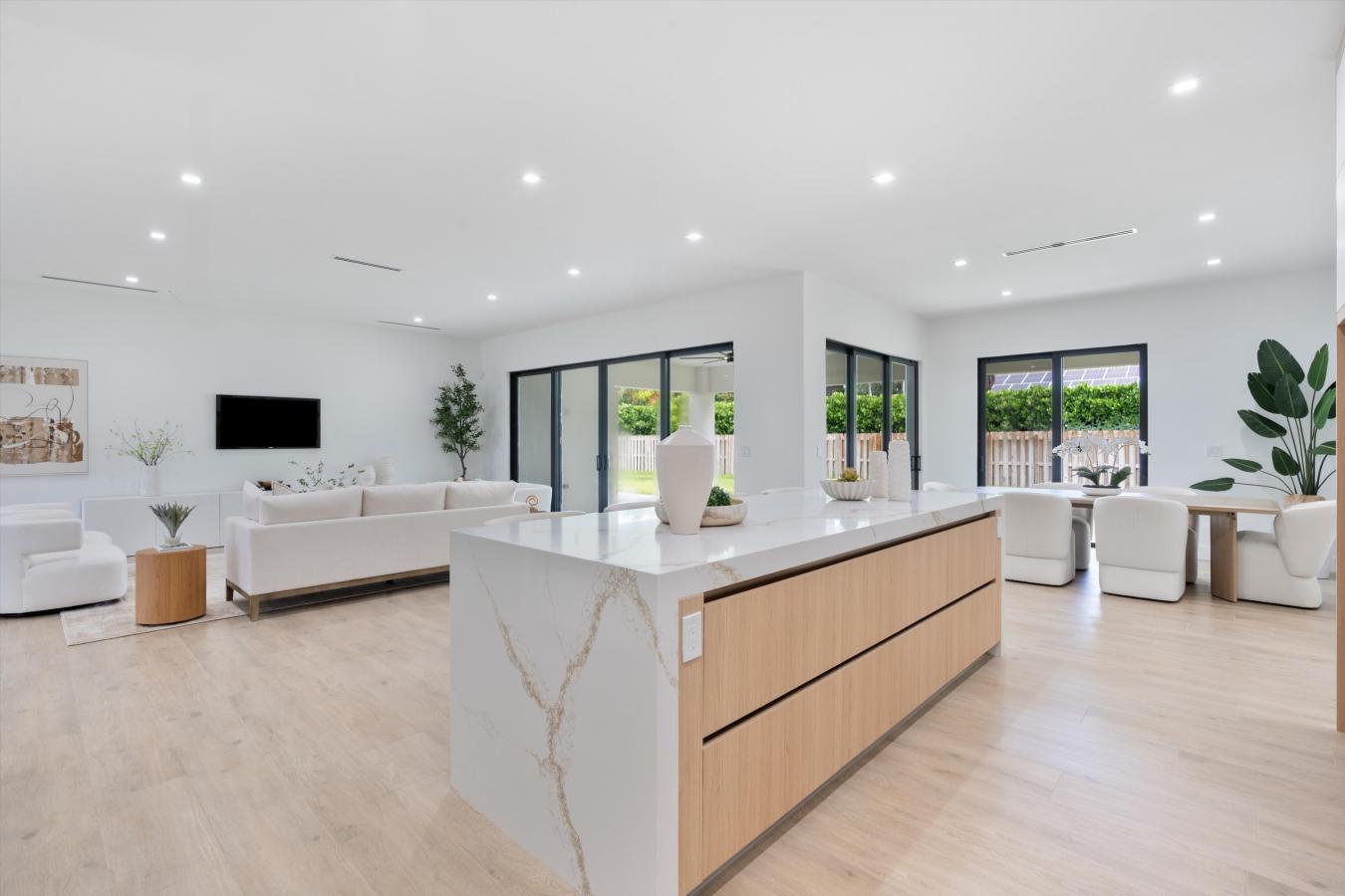 Miami, Miami-Dade, 33157, United States, 5 Bedrooms Bedrooms, ,4 BathroomsBathrooms,Residential,For Sale,1945106