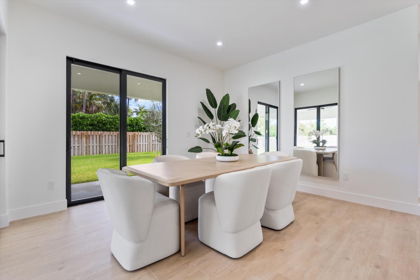 Miami, Miami-Dade, 33157, United States, 5 Bedrooms Bedrooms, ,4 BathroomsBathrooms,Residential,For Sale,1945106