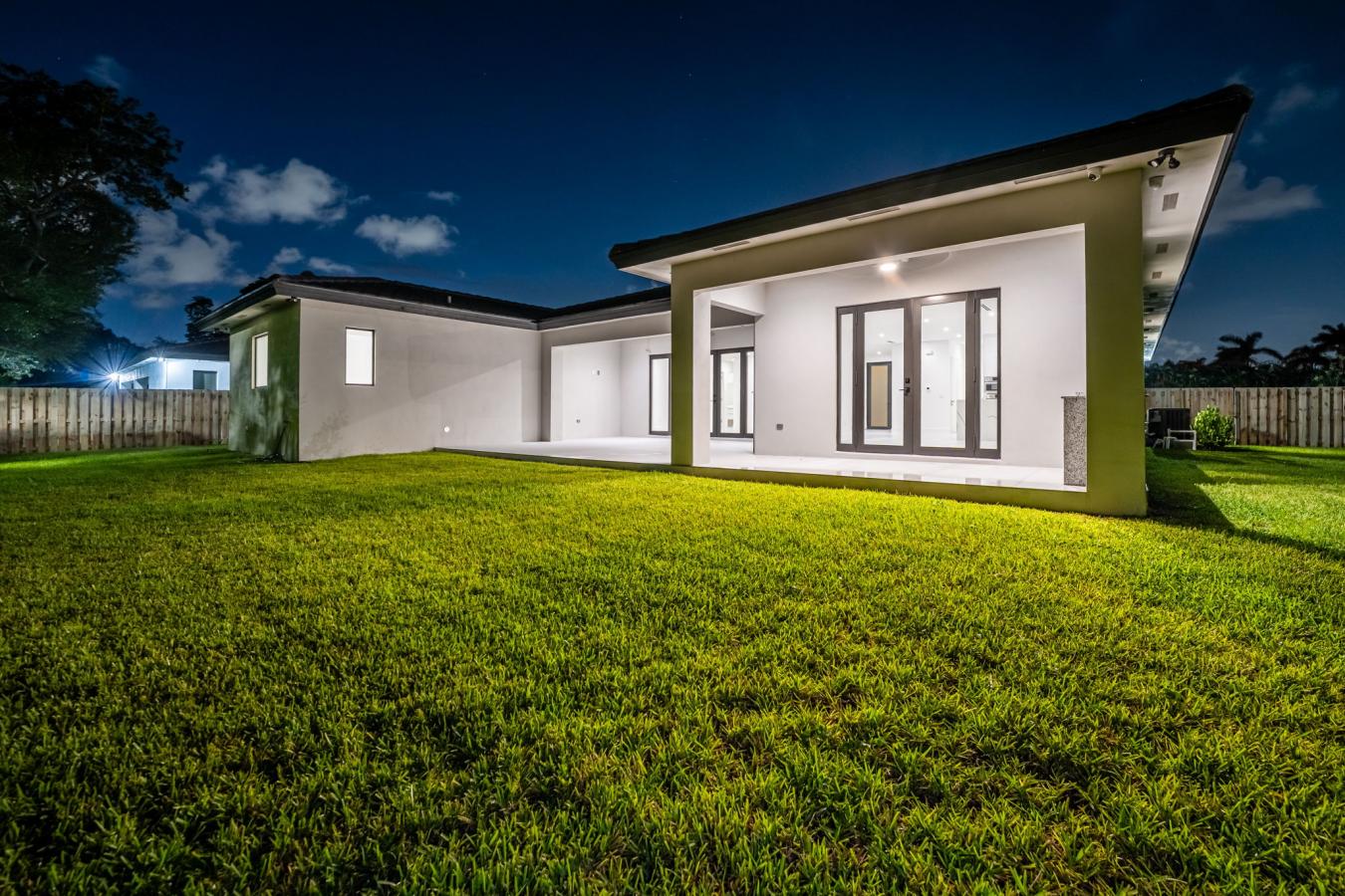 Cutler Bay, Miami-Dade, 33157, United States, 5 Bedrooms Bedrooms, ,3 BathroomsBathrooms,Residential,For Sale,1945287