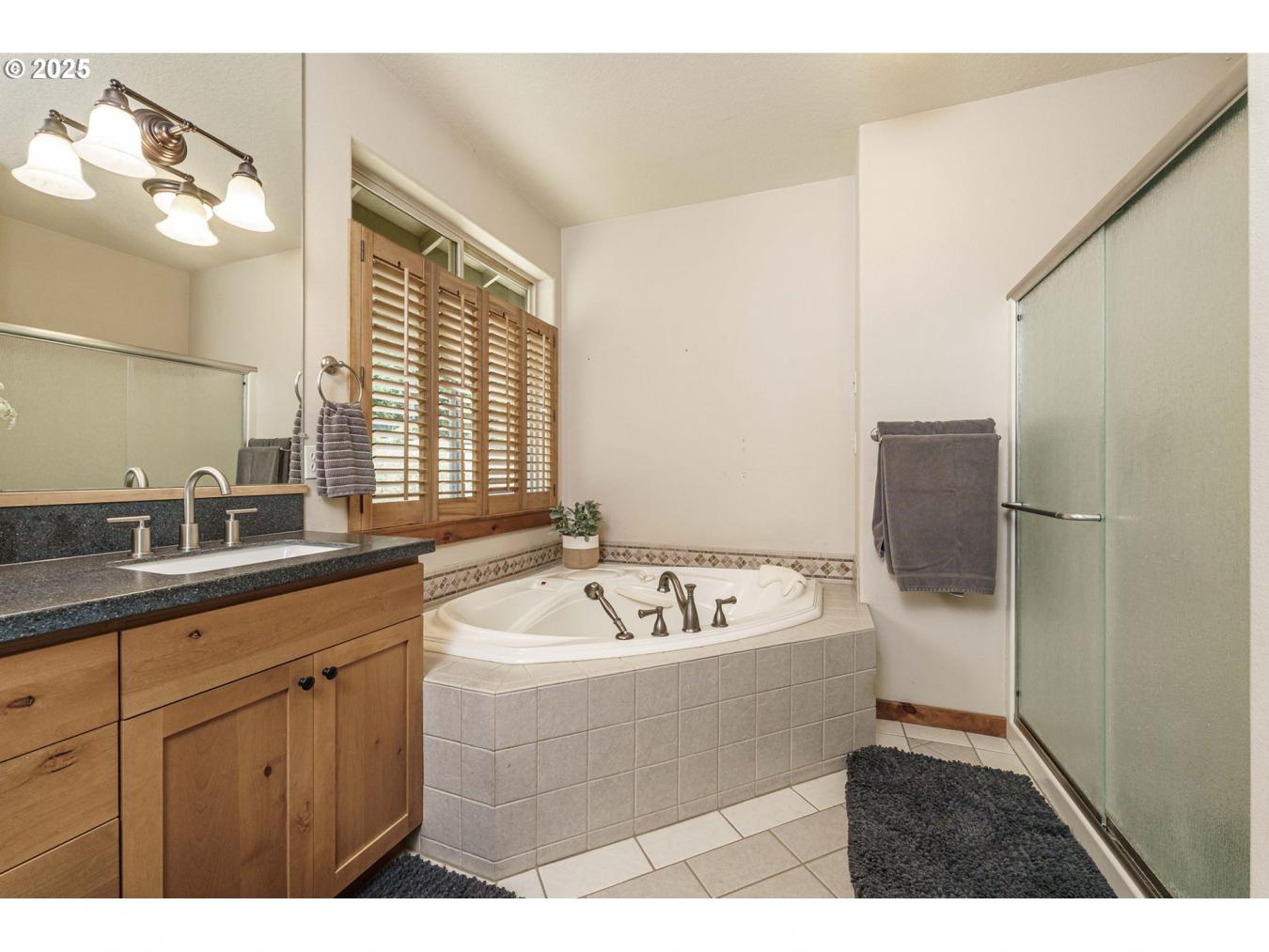 Washougal, Clark, 98671, United States, 3 Bedrooms Bedrooms, ,2 BathroomsBathrooms,Residential,For Sale,1945282