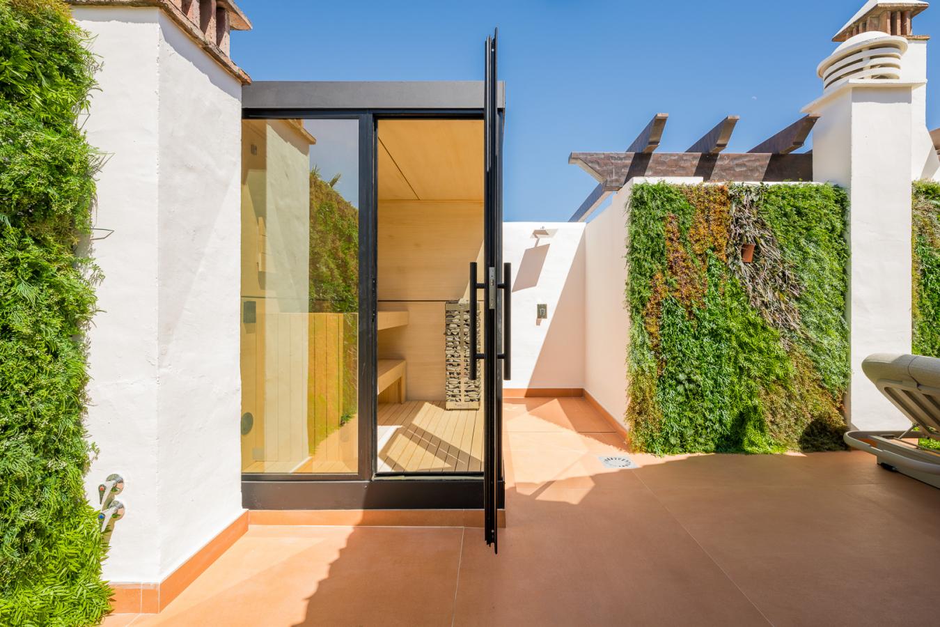 ESTEPONA, Málaga, 29689, Spain, 3 Bedrooms Bedrooms, ,2 BathroomsBathrooms,Residential,For Sale,1945421