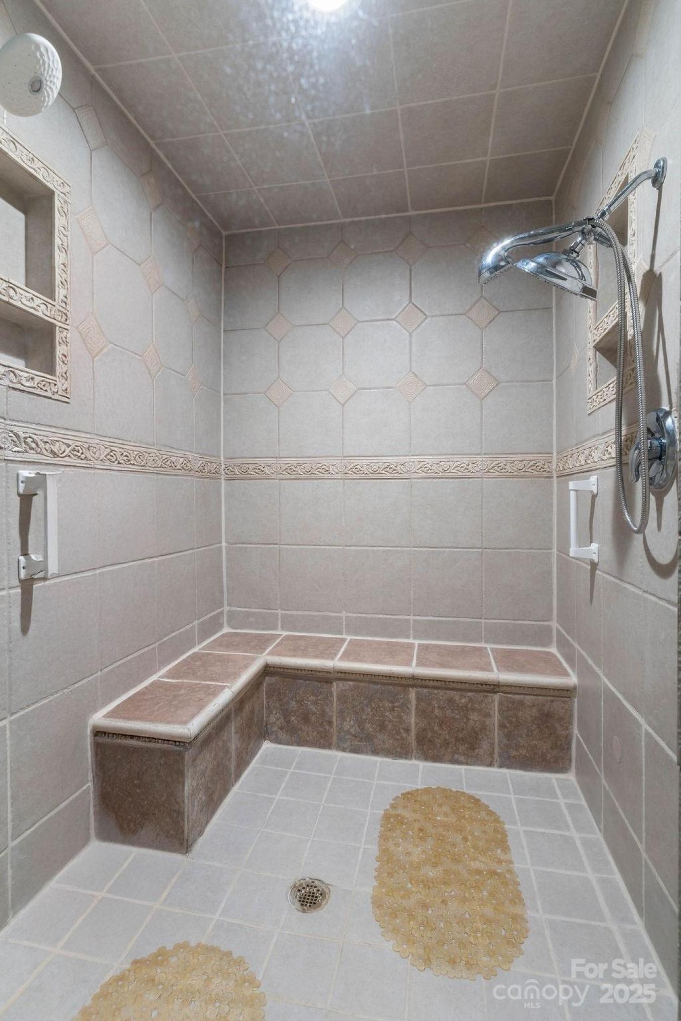 Hendersonville, Henderson, 28791, United States, 4 Bedrooms Bedrooms, ,3 BathroomsBathrooms,Residential,For Sale,1945417