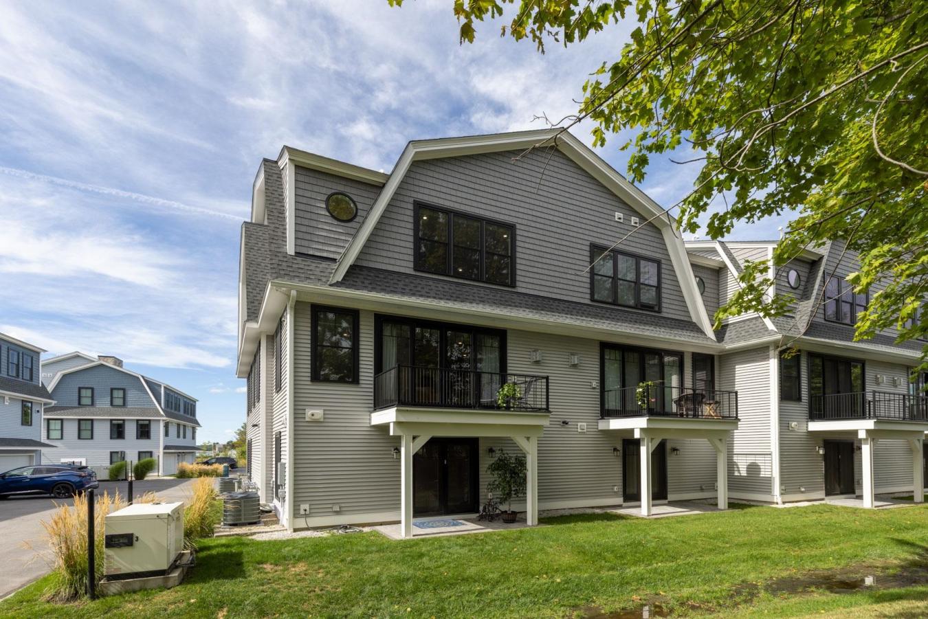 Dover, New Hampshire, 03820, United States, ,Residential,For Sale,1945416 Dover, New Hampshire, 03820, United States, ,Residential,For Sale,1945416