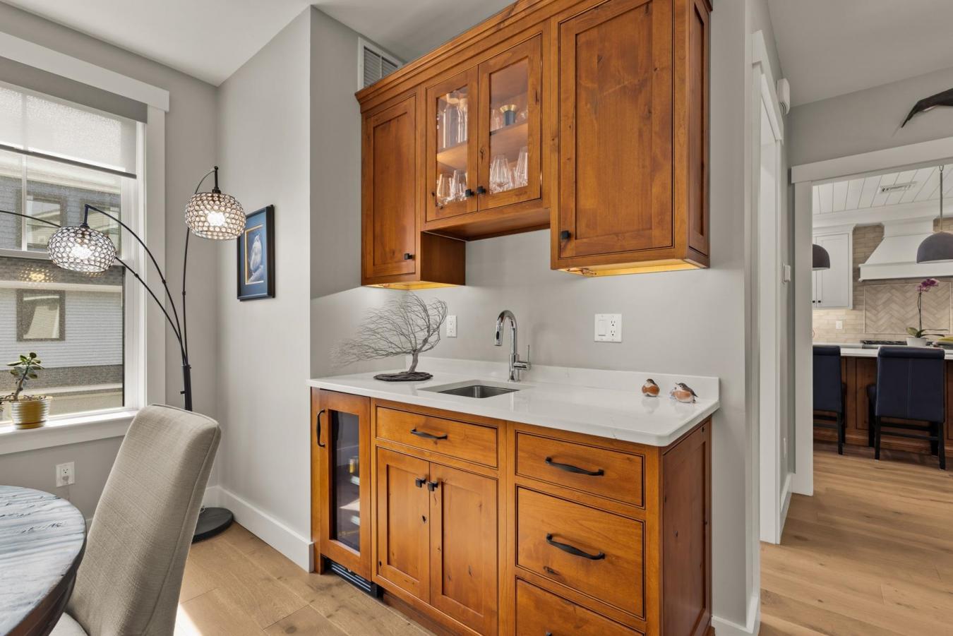 Dover, New Hampshire, 03820, United States, ,Residential,For Sale,1945416