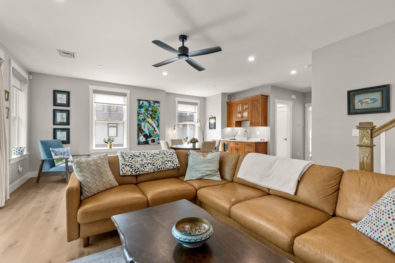 Dover, New Hampshire, 03820, United States, ,Residential,For Sale,1945416