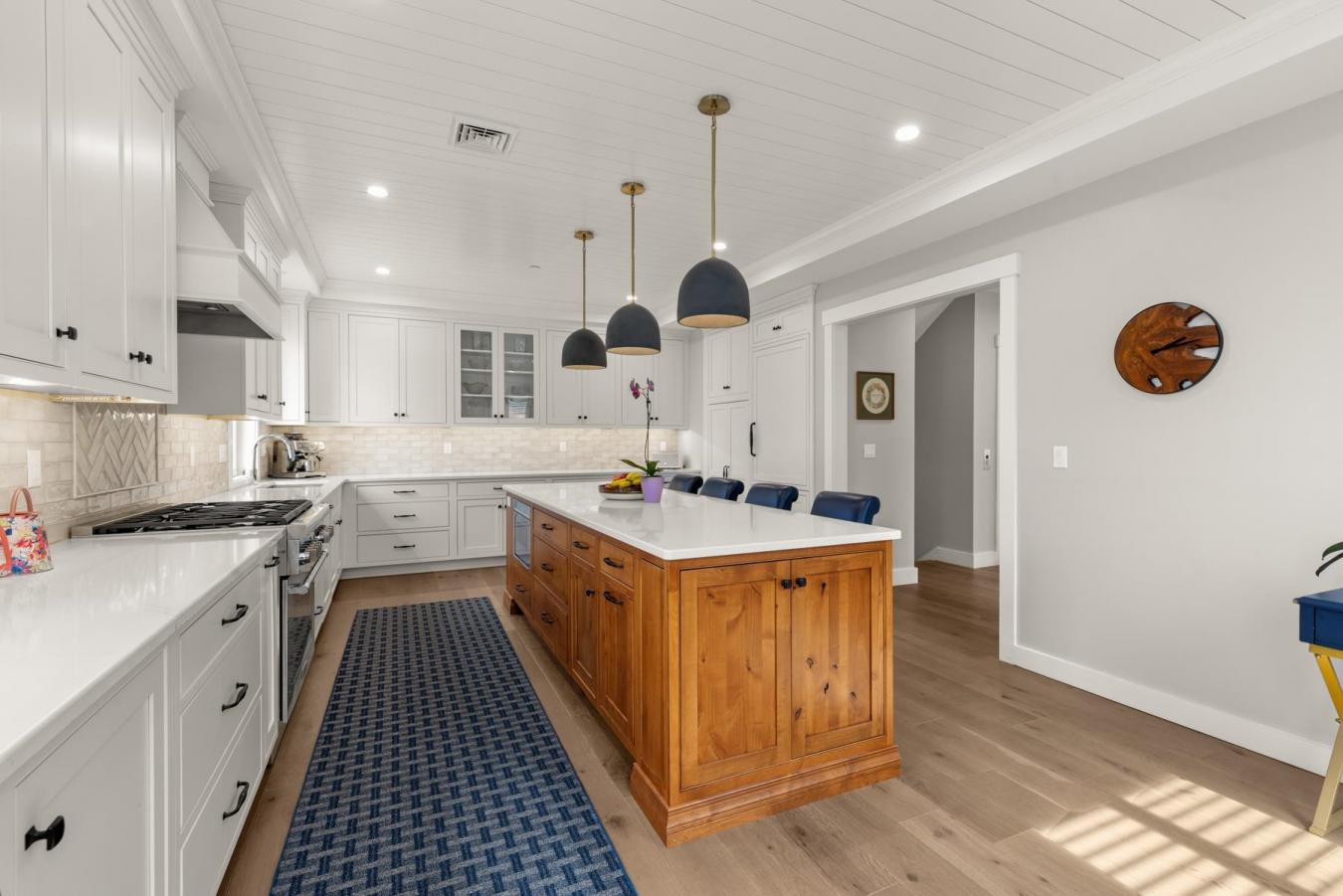 Dover, New Hampshire, 03820, United States, ,Residential,For Sale,1945416