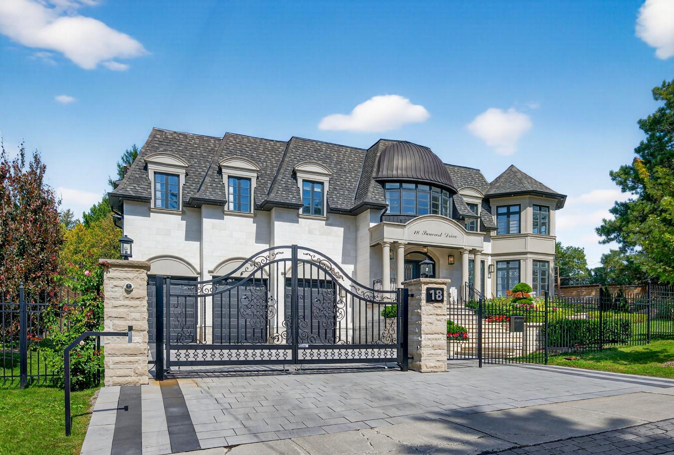 Toronto, ON, M3C 2L2, Canada, 4 Bedrooms Bedrooms, ,6 BathroomsBathrooms,Residential,For Sale,1945277