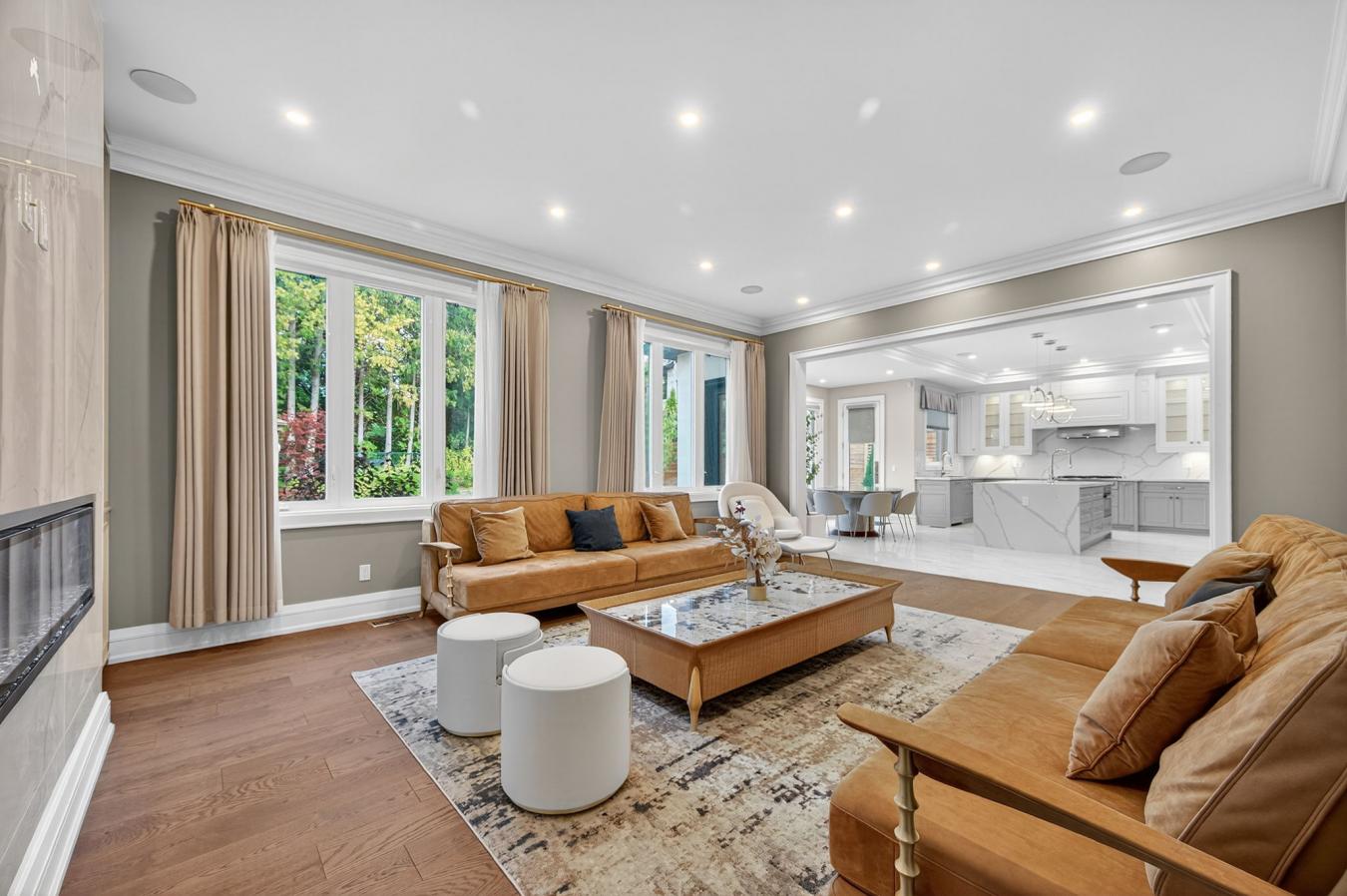 Toronto, ON, M3C 2L2, Canada, 4 Bedrooms Bedrooms, ,6 BathroomsBathrooms,Residential,For Sale,1945277