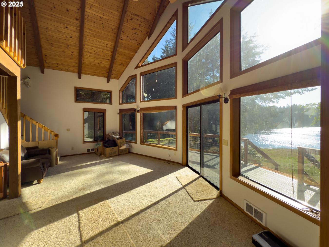 Bandon, Coos, 97411, United States, 4 Bedrooms Bedrooms, ,3 BathroomsBathrooms,Residential,For Sale,1945415