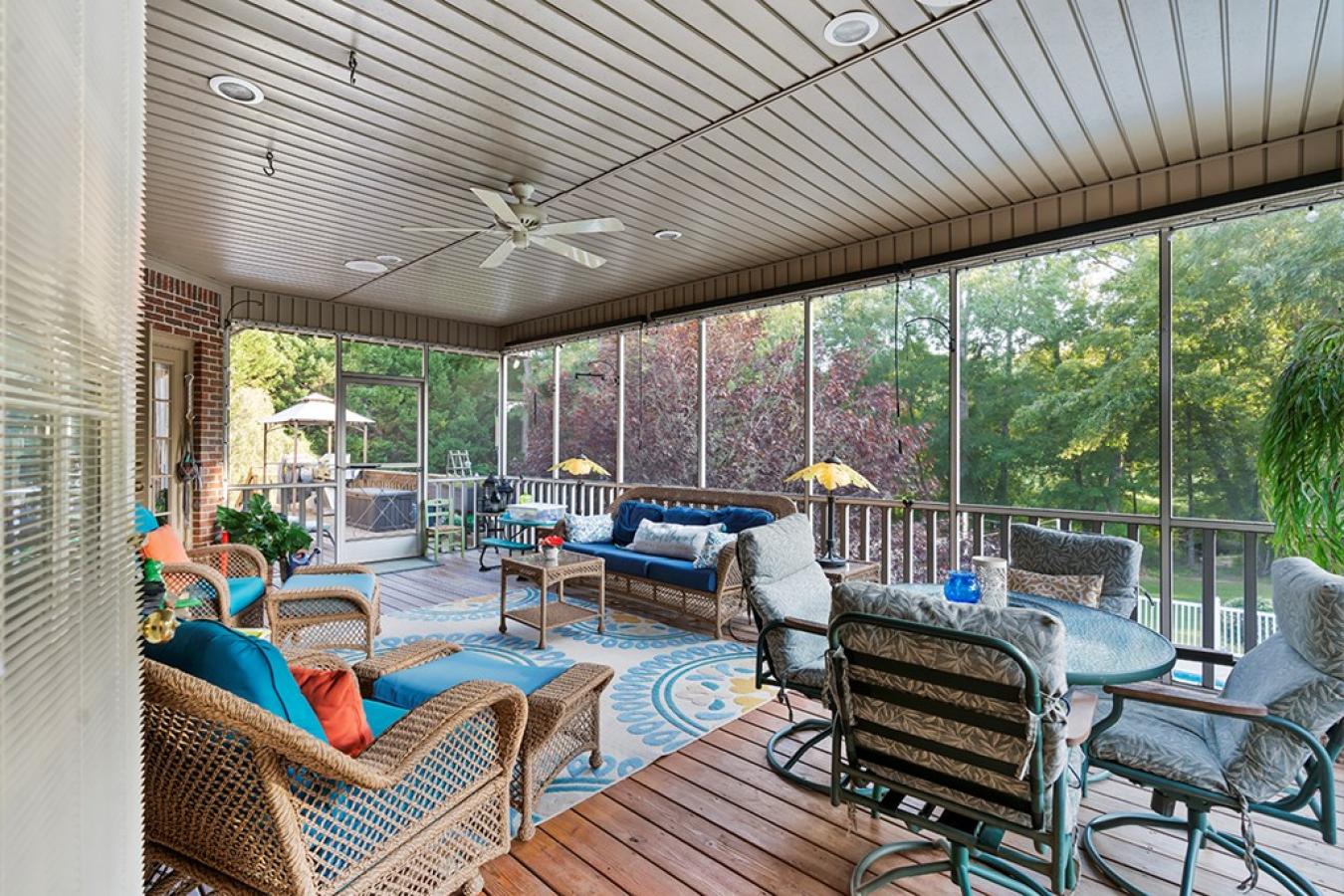 Greenwood, Greenwood, 29649, United States, 4 Bedrooms Bedrooms, ,4 BathroomsBathrooms,Residential,For Sale,1945709