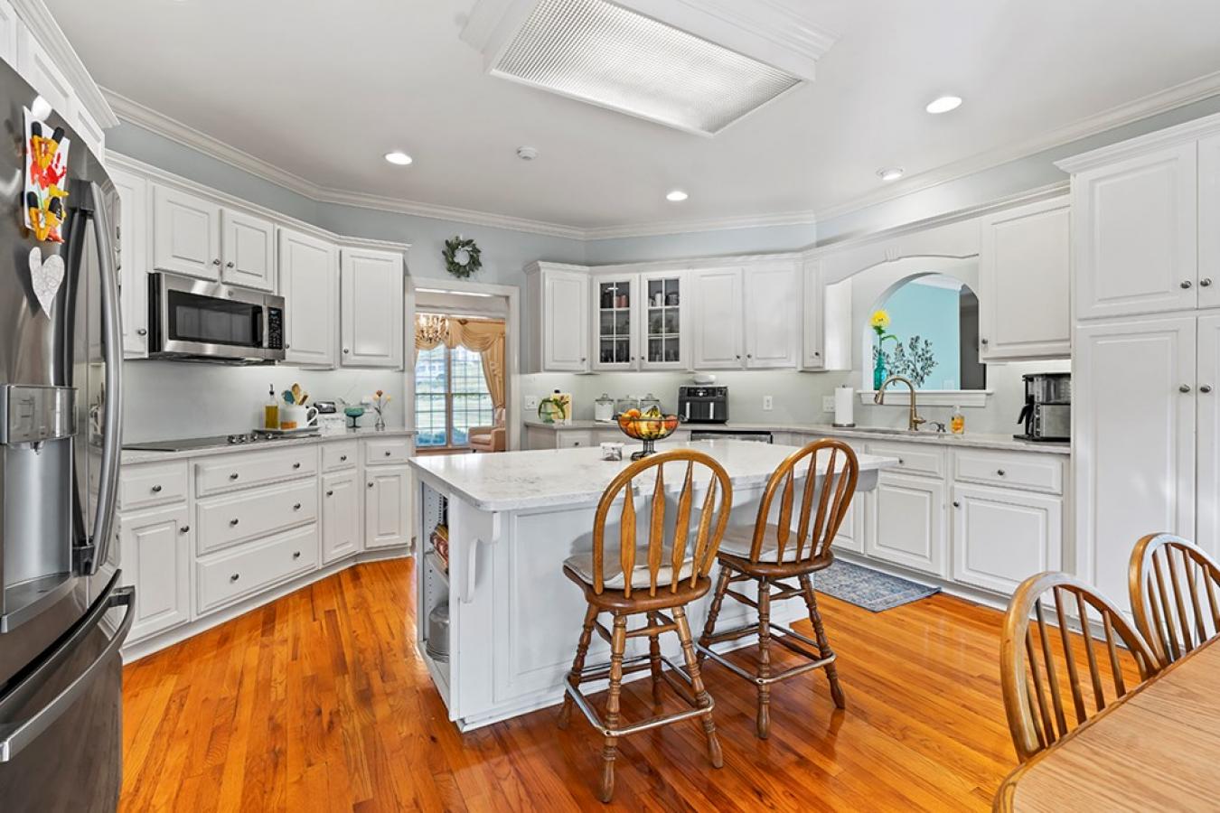 Greenwood, Greenwood, 29649, United States, 4 Bedrooms Bedrooms, ,4 BathroomsBathrooms,Residential,For Sale,1945709