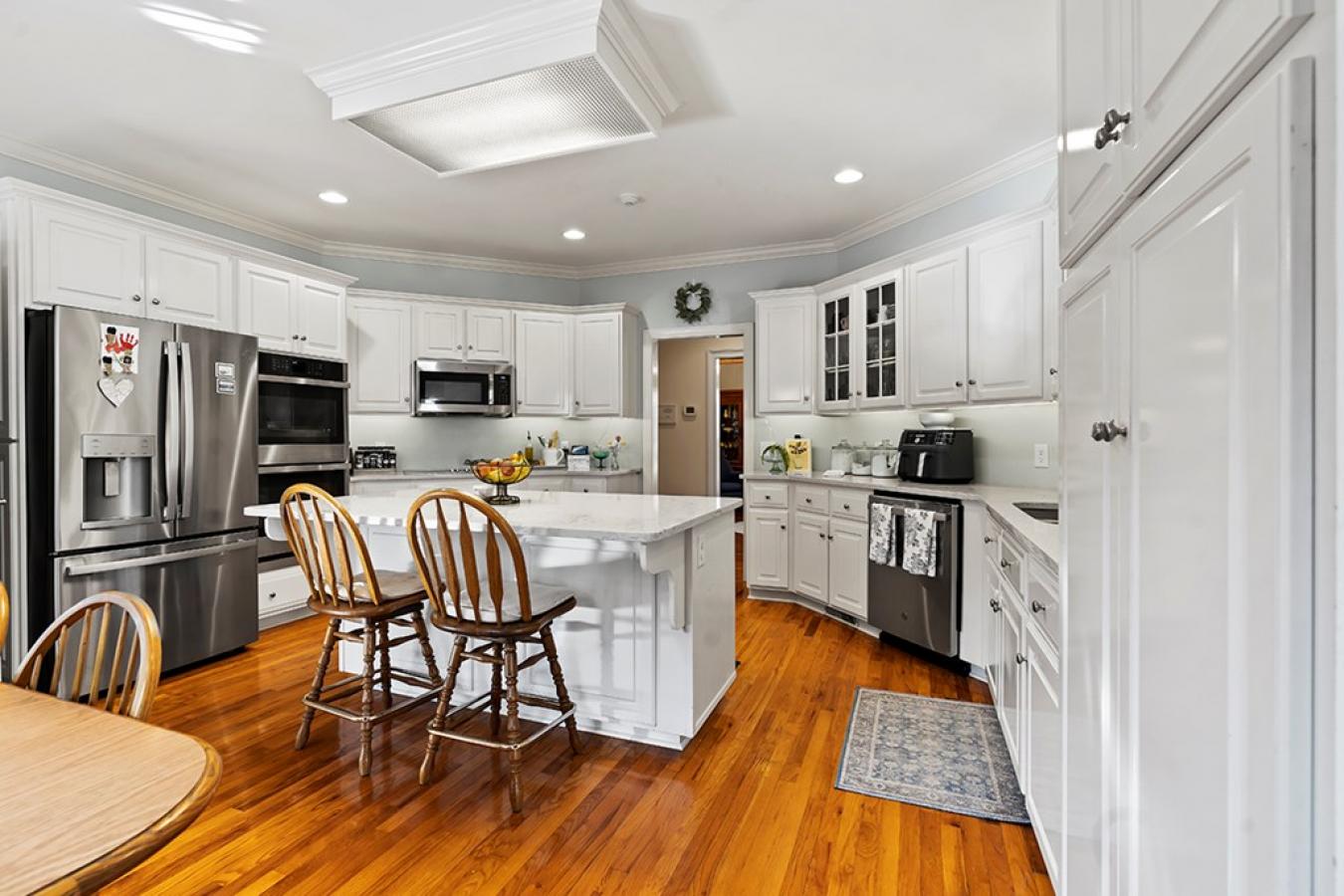 Greenwood, Greenwood, 29649, United States, 4 Bedrooms Bedrooms, ,4 BathroomsBathrooms,Residential,For Sale,1945709