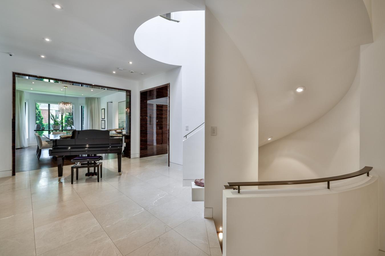 Toronto, ON, M2L 1H3, Canada, 5 Bedrooms Bedrooms, ,7 BathroomsBathrooms,Residential,For Sale,1945276