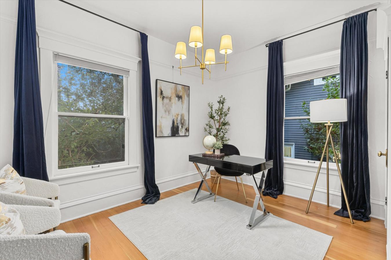 Seattle, King, 98109, United States, 4 Bedrooms Bedrooms, ,2 BathroomsBathrooms,Residential,For Sale,1945410