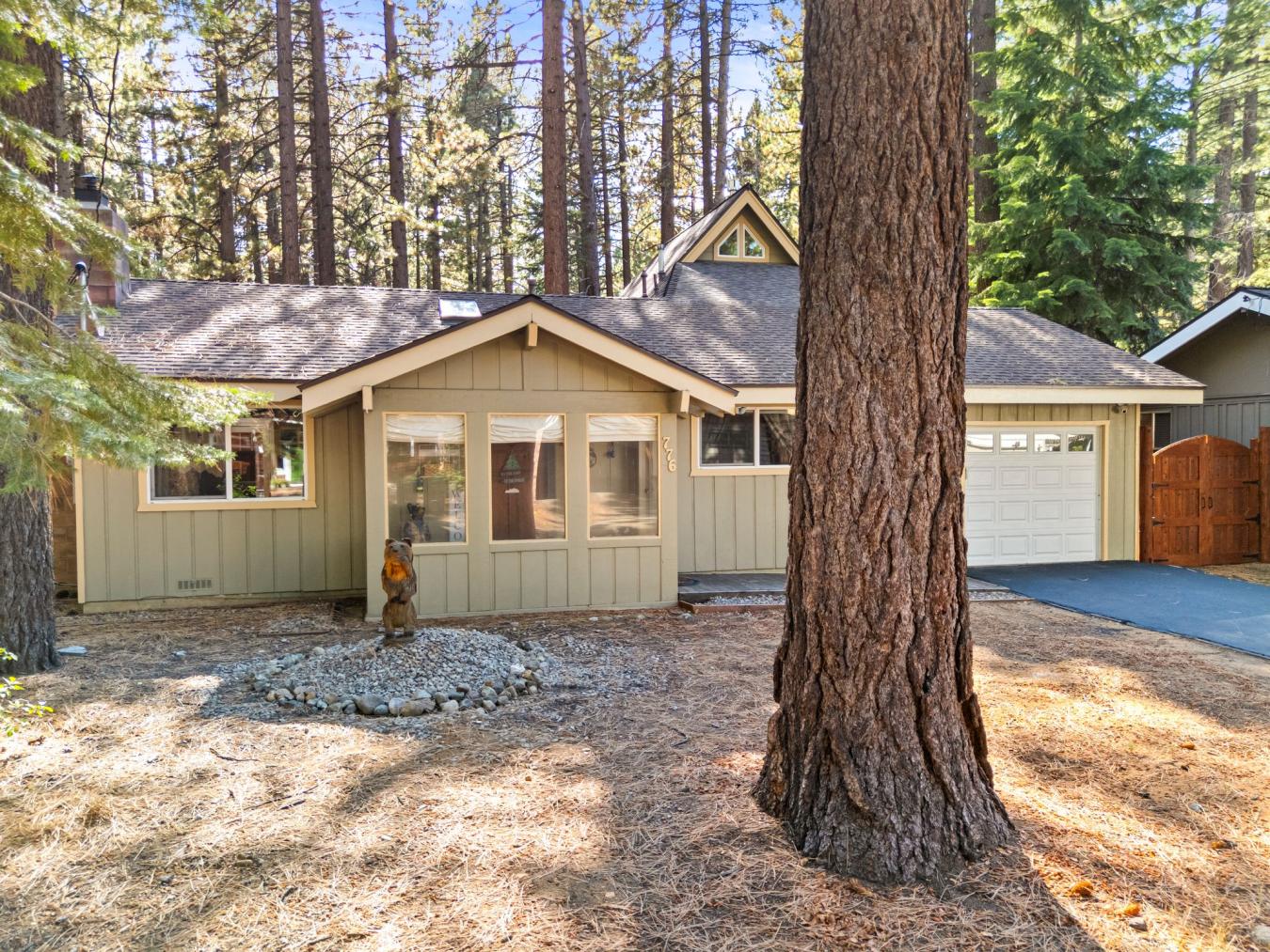 South Lake Tahoe, El Dorado, 96150, United States, 3 Bedrooms Bedrooms, ,-2 BathroomBathrooms,Residential,For Sale,1945407