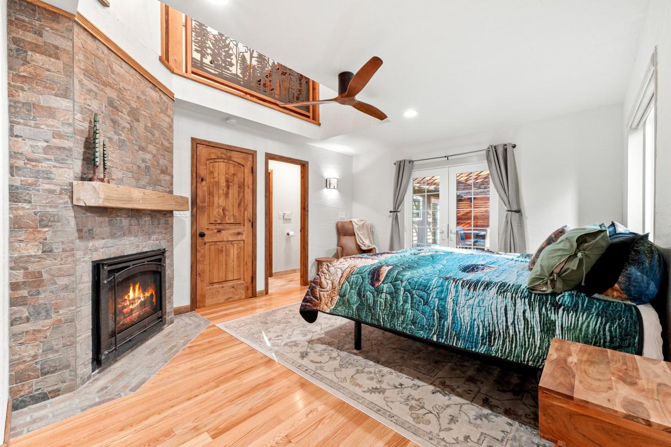 South Lake Tahoe, El Dorado, 96150, United States, 3 Bedrooms Bedrooms, ,-2 BathroomBathrooms,Residential,For Sale,1945407