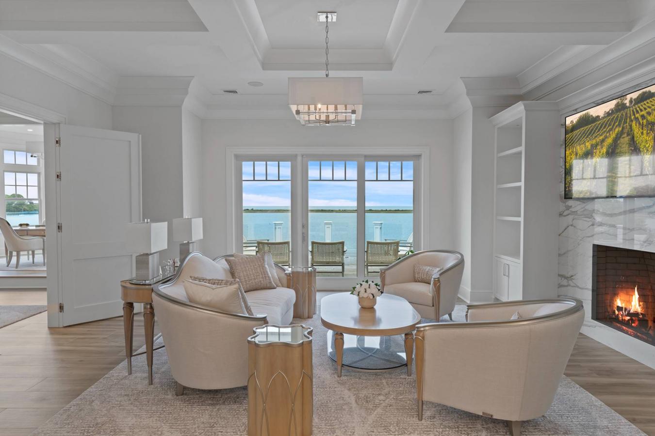 East Setauket, New York, 11733, United States, 6 Bedrooms Bedrooms, ,8 BathroomsBathrooms,Residential,For Sale,1945408