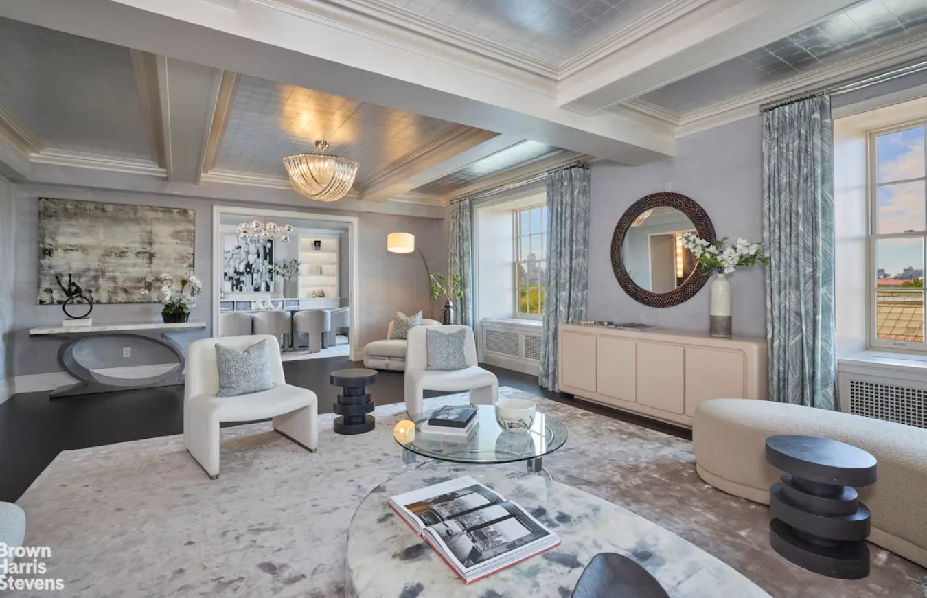 New York, New York, 10028, United States, 4 Bedrooms Bedrooms, ,3 BathroomsBathrooms,Residential,For Sale,1945406