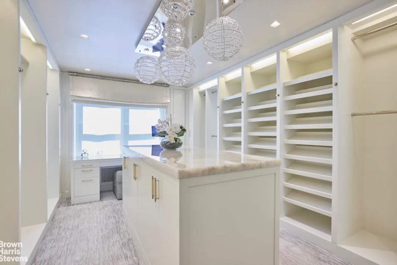 New York, New York, 10028, United States, 4 Bedrooms Bedrooms, ,3 BathroomsBathrooms,Residential,For Sale,1945406