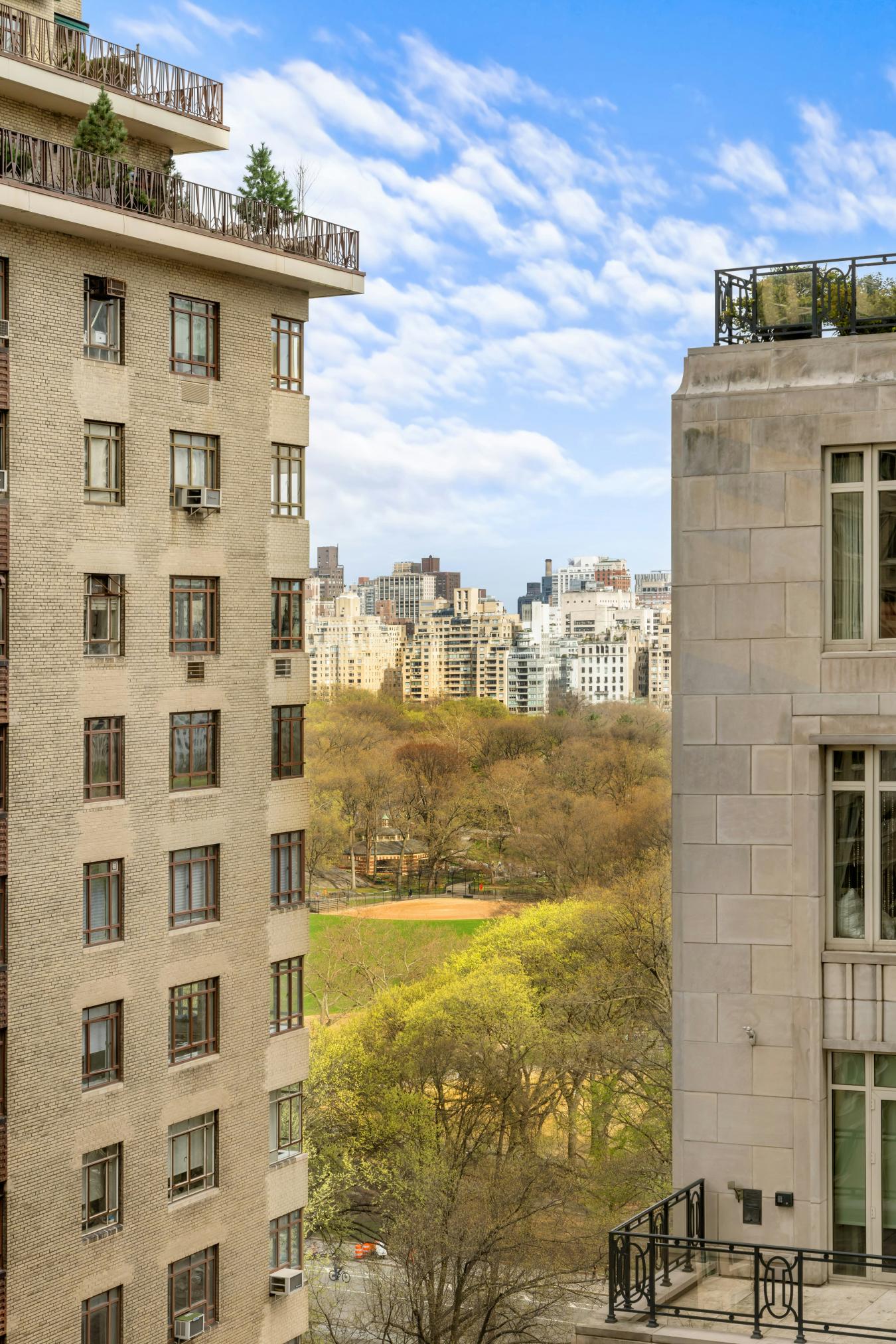 New York, New York, 10023, United States, 2 Bedrooms Bedrooms, ,2 BathroomsBathrooms,Residential,For Sale,1945405
