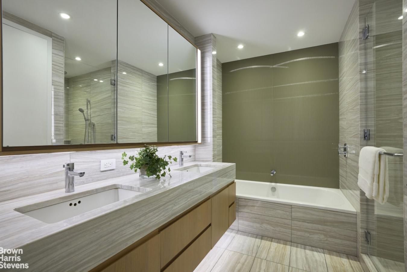 Financial District, New York, 10006, United States, 5 Bedrooms Bedrooms, ,6 BathroomsBathrooms,Residential,For Sale,1945404