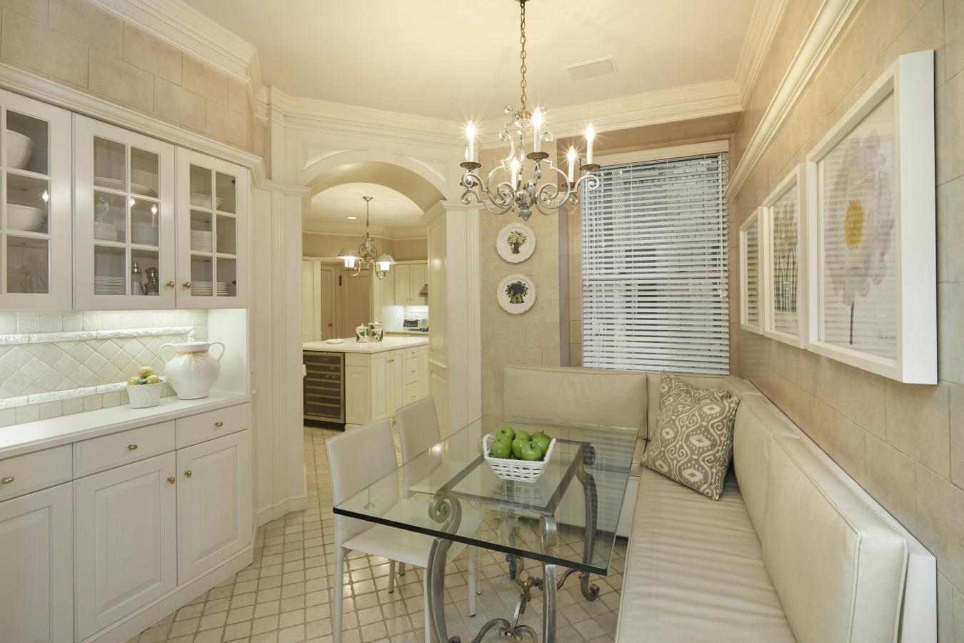 New York, New York, 10028, United States, 3 Bedrooms Bedrooms, ,2 BathroomsBathrooms,Residential,For Sale,1945402