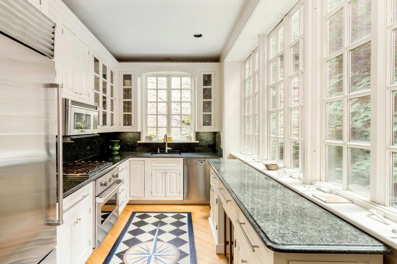 Brooklyn Heights, New York, 11201, United States, 7 Bedrooms Bedrooms, ,4 BathroomsBathrooms,Residential,For Sale,1945401