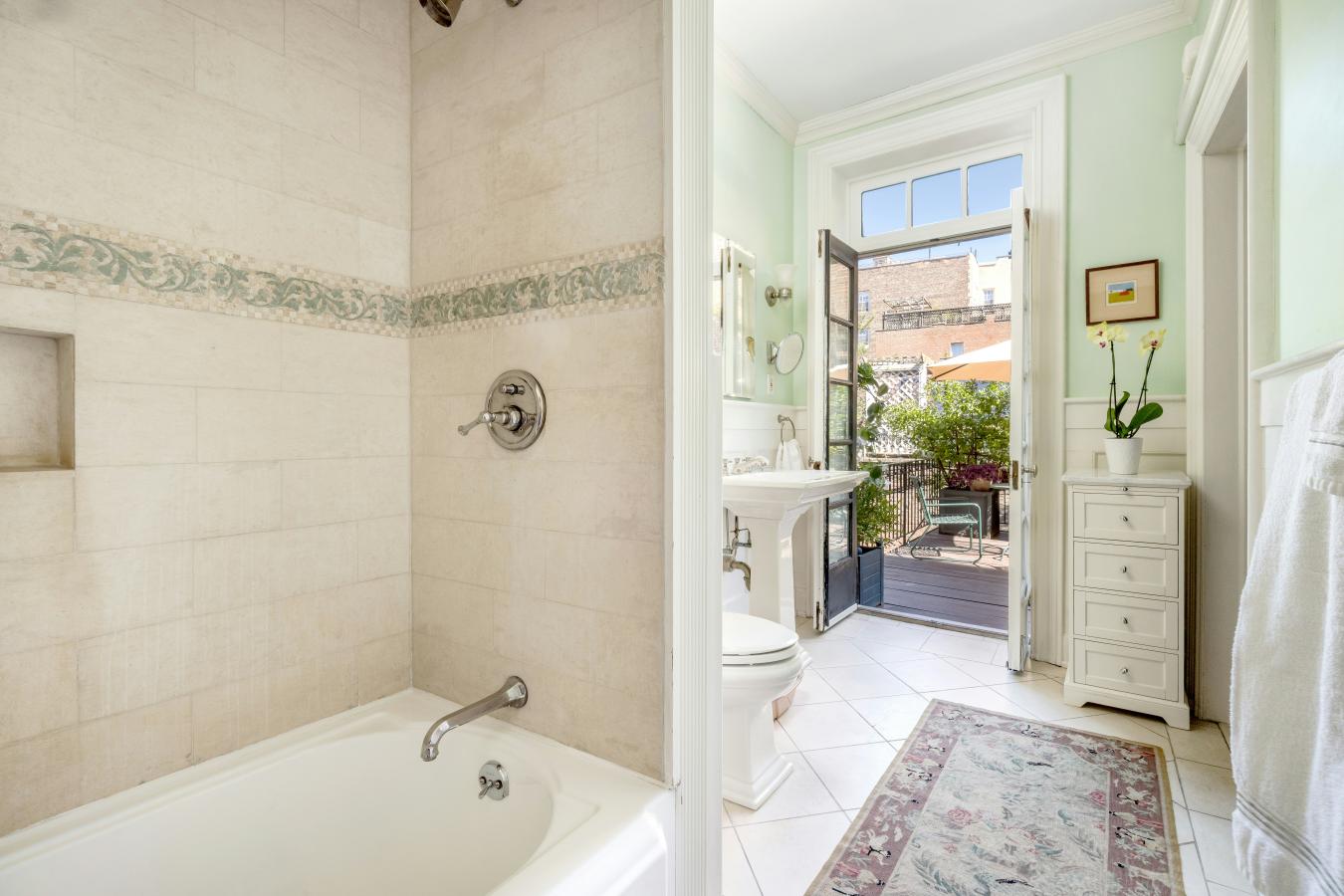Brooklyn Heights, New York, 11201, United States, 7 Bedrooms Bedrooms, ,4 BathroomsBathrooms,Residential,For Sale,1945401