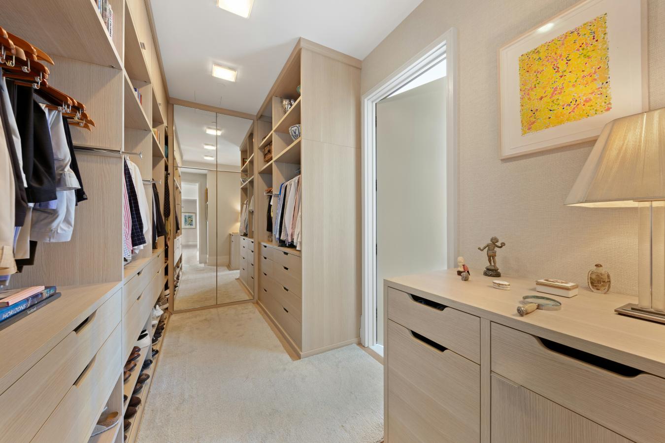 New York, New York, 10022, United States, 3 Bedrooms Bedrooms, ,2 BathroomsBathrooms,Residential,For Sale,1952698