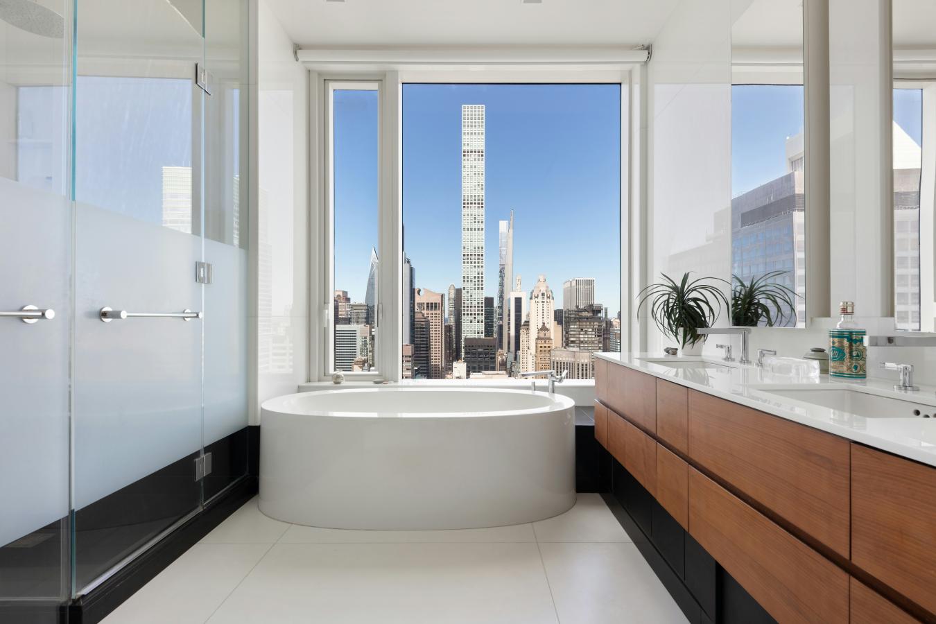 New York, New York, 10022, United States, 3 Bedrooms Bedrooms, ,2 BathroomsBathrooms,Residential,For Sale,1952698